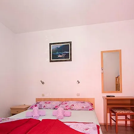 1 Apartman *