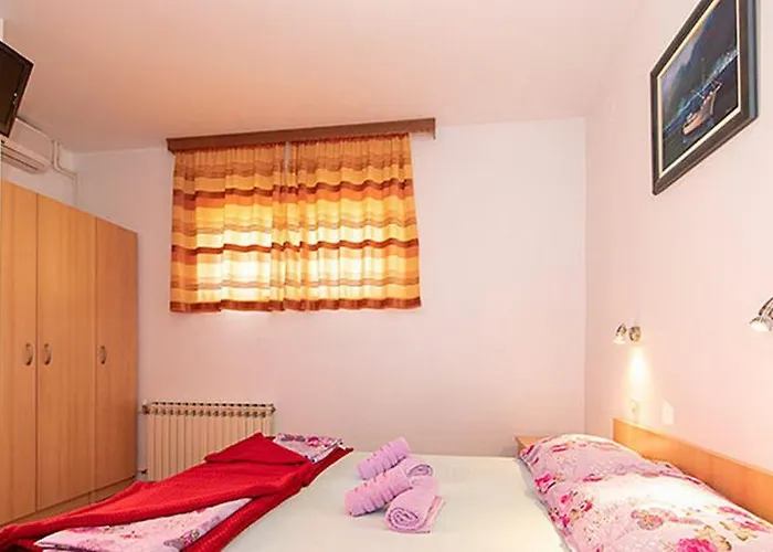 1 Apartment