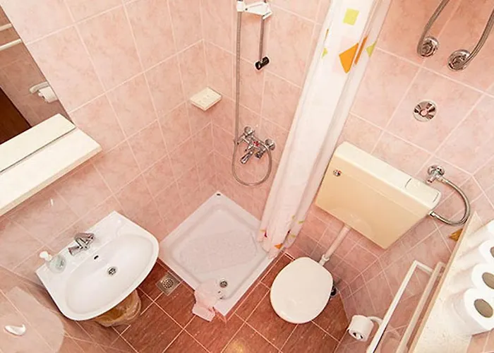 1 Apartment